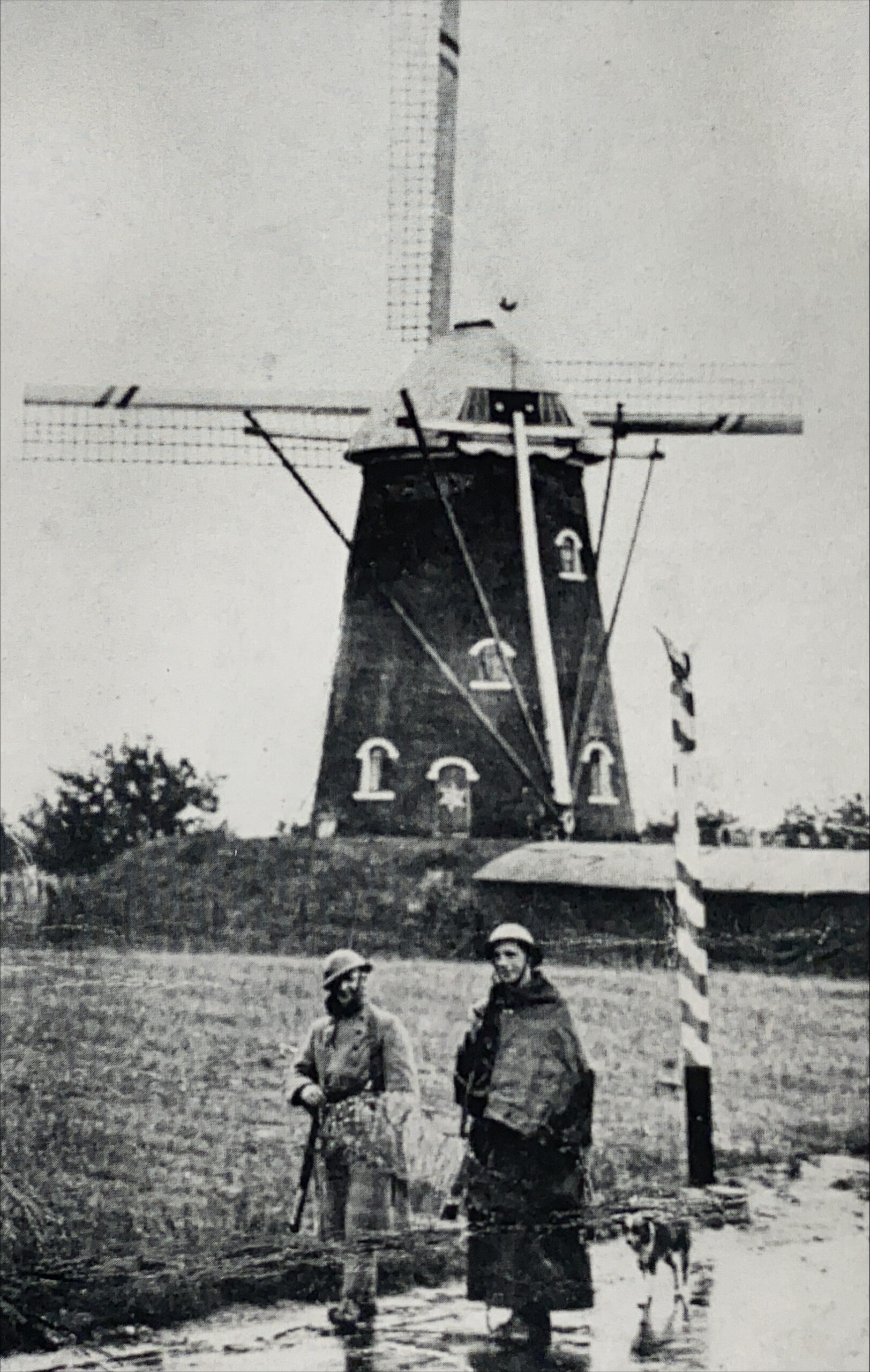 Karakteristiek Holland in het grensgebied onder militaire bewaking tijdens de mobilisatietijd september 1939