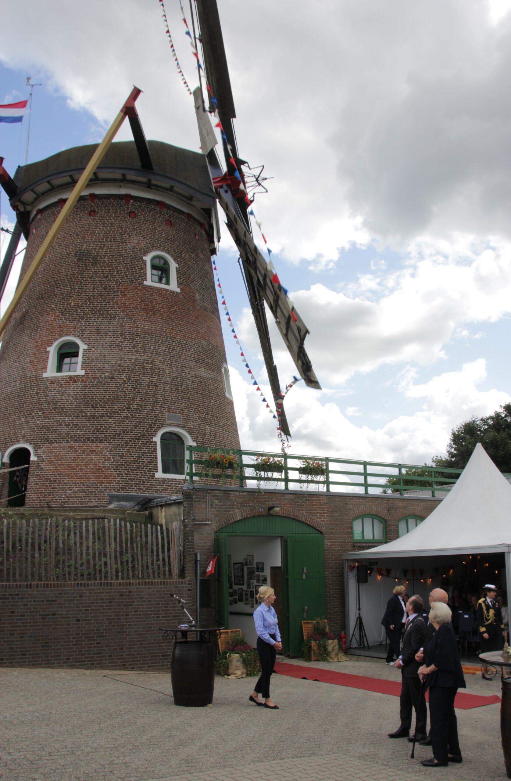 Hij draait de heropening is geslaagd!!